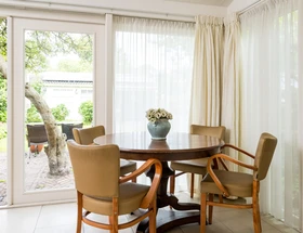 Over Nassau Bed & Breakfast